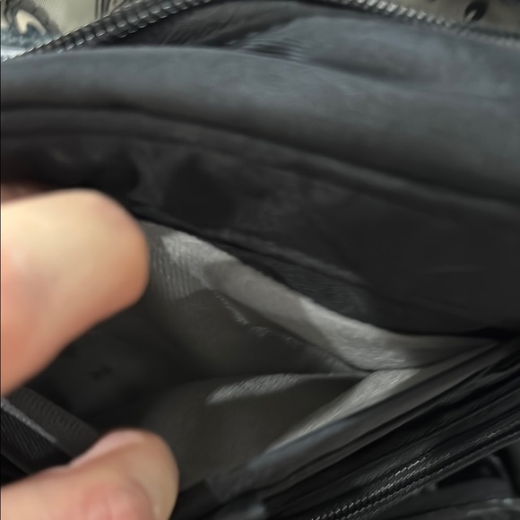 NWOT Lug Mini Puddle Jumper Convertible Black Tote Bag - Picture 6 of 10